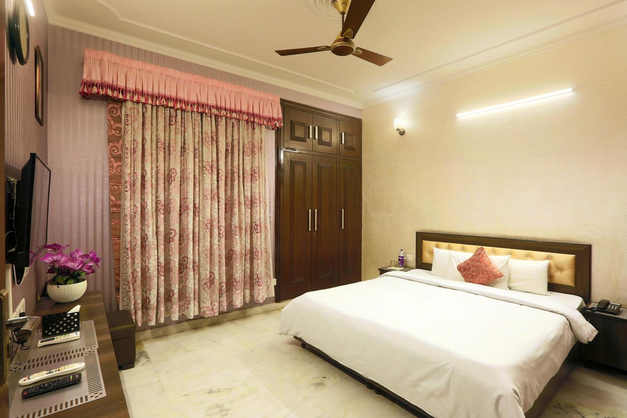 Hotel Luxe Manor Near Delhi Airport Neu-Delhi Exterior foto